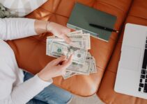 10 Practical Ways to Save Money on Your Monthly Expenses