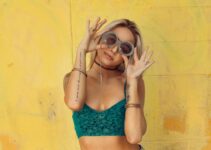 Spreading Joy: How to Make a Girl Smile with Simple Gestures