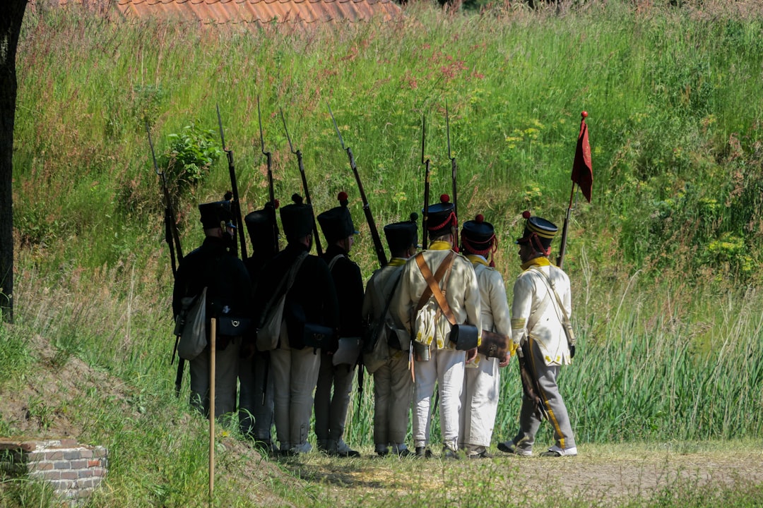 5 Fascinating Stories Behind Famous Historical Events
