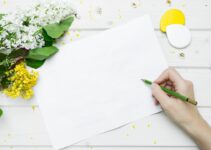Declutter Your Way to Clarity: KonMari Tips to Refresh Your Space and Mind Declutter Your Way to Clarity: KonMari Tips to Refresh Your Space and Mind