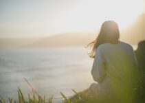 Soothe SAD Naturally: Sunshine, Nutrition and Self-Care Tactics to Beat Winter Blues