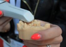 “Natural Cat Dental Care: Beyond Brushing”