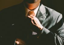 “Resume Tricks That Get Interviews” “Resume Tricks That Get Interviews”