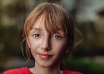 “Beauty Retouching Revolution: How AI Enhancers Are Changing Portrait Photography”