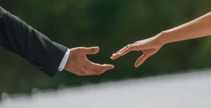 Photo Confident handshake