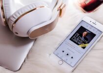 How to Download Podcasts to Phone How to Download Podcasts to Phone