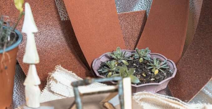 Photo Pet-Proof Christmas Gift Wrapping Station