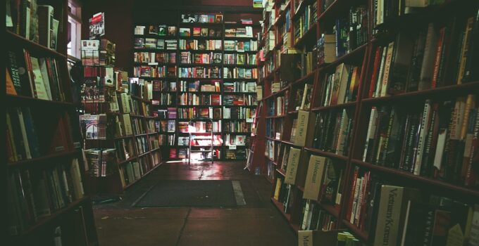 Photo Choose the Right Book