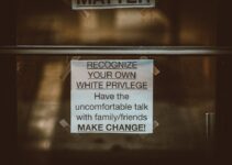 How to establish healthy boundaries with toxic people