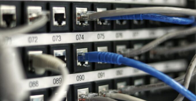 How to Understand How the Internet Actually Works Behind the Scenes