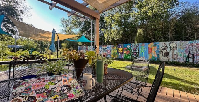 Photo Outdoor Space for Your Cat