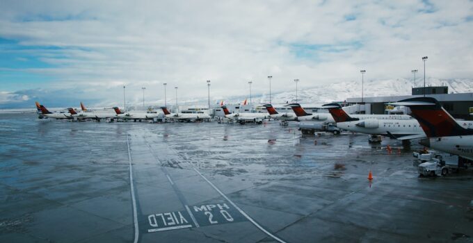 How to Understand How Airplanes Stay in the Air