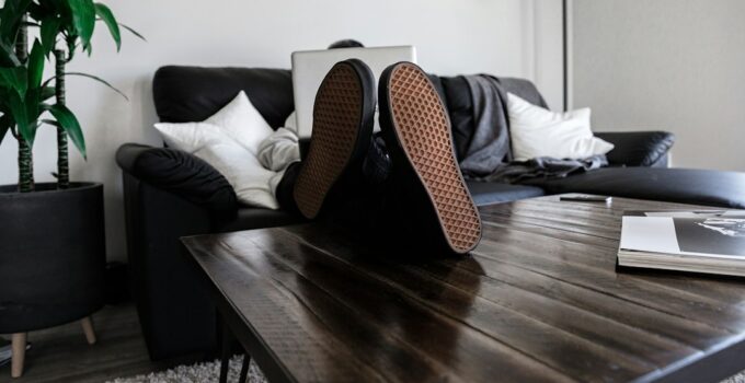 How to Waterproof Your Shoes at Home